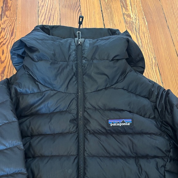 Patagonia Black Puffer Jacket - Picture 4 of 6